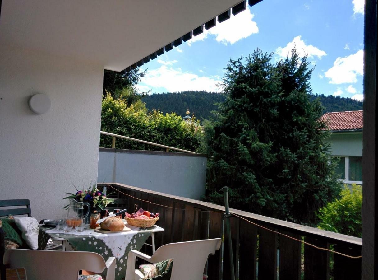 Gib Mir Funf! Ferienwohnung In ザンクト・ブラージエン エクステリア 写真